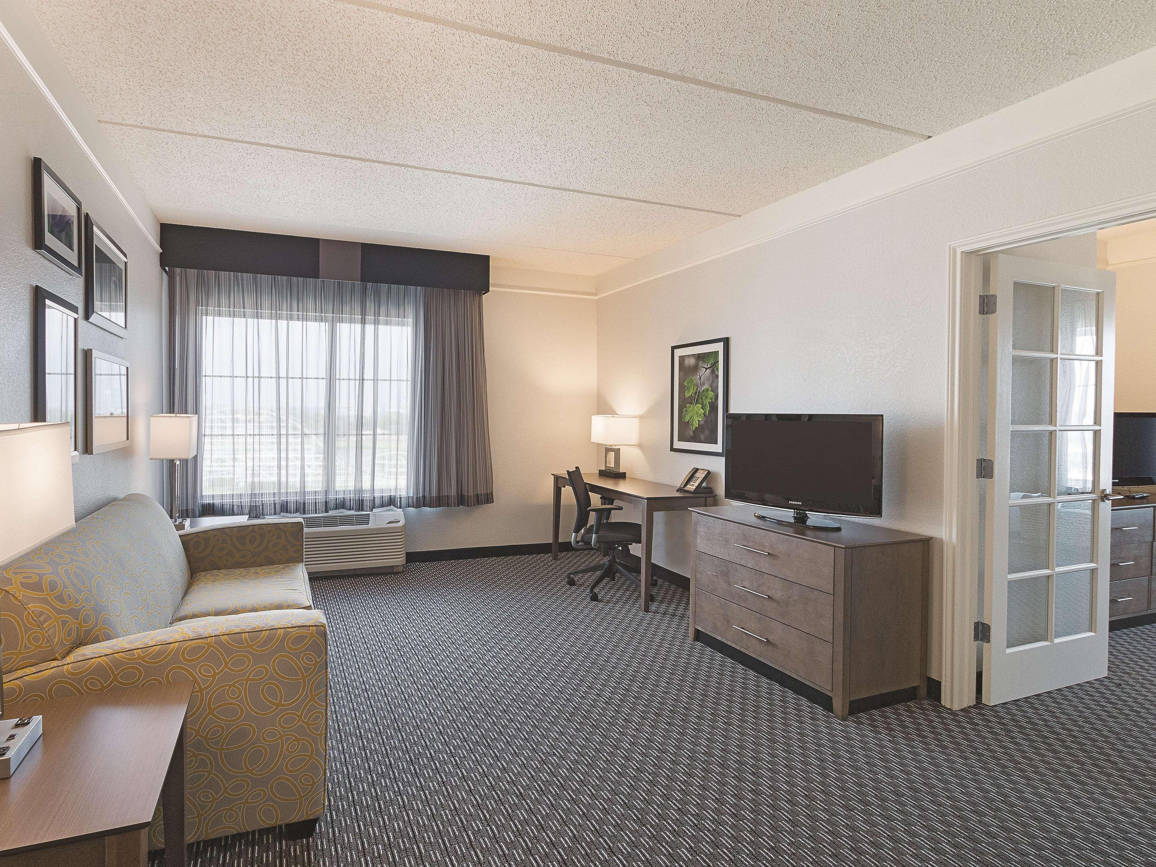 La Quinta By Wyndham Arlington North 6 Flags Dr Hotel Kültér fotó
